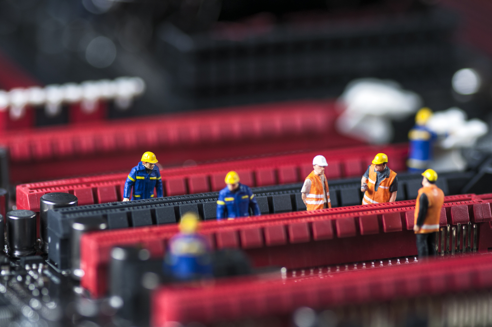 Microsoft Plugs Nearly 1,000 Security Holes