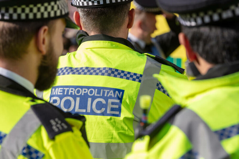 Met Police suspends use of phone-hacking software over Russian links